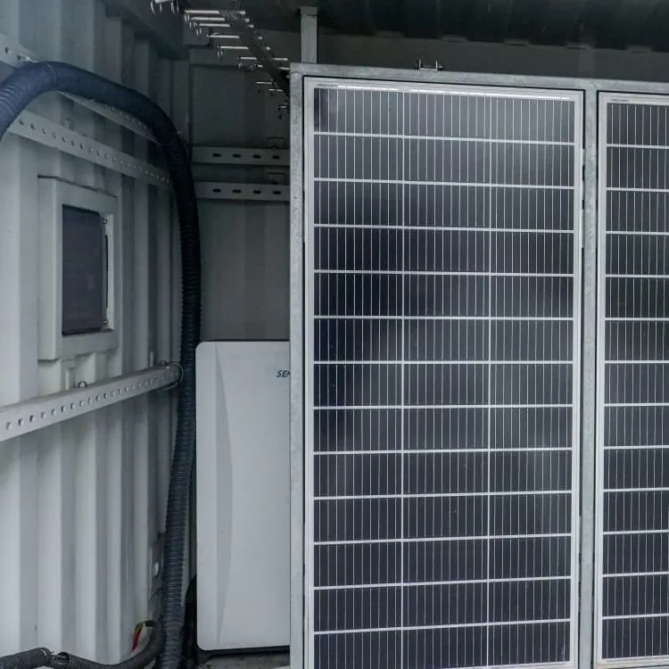 Low-pressure photovoltaic integrated energy storage cabinet for drilling sites