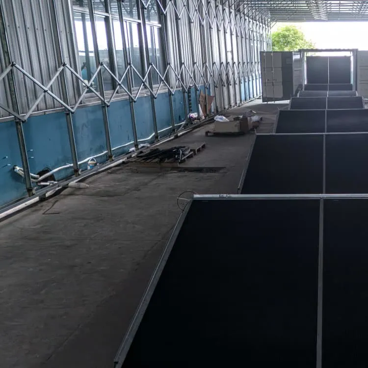 Outdoor power solar panel voltage