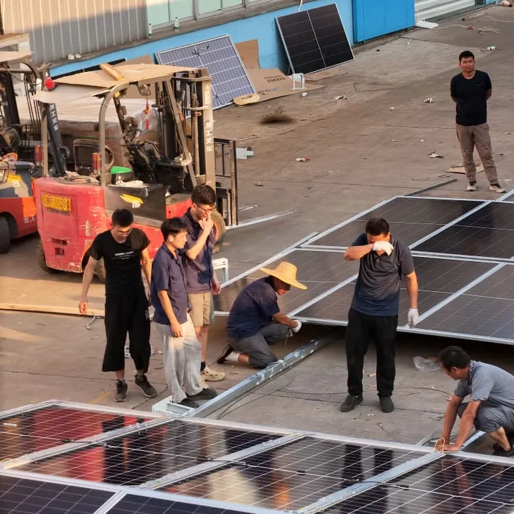 Corrosion-resistant mobile energy storage container for urban lighting
